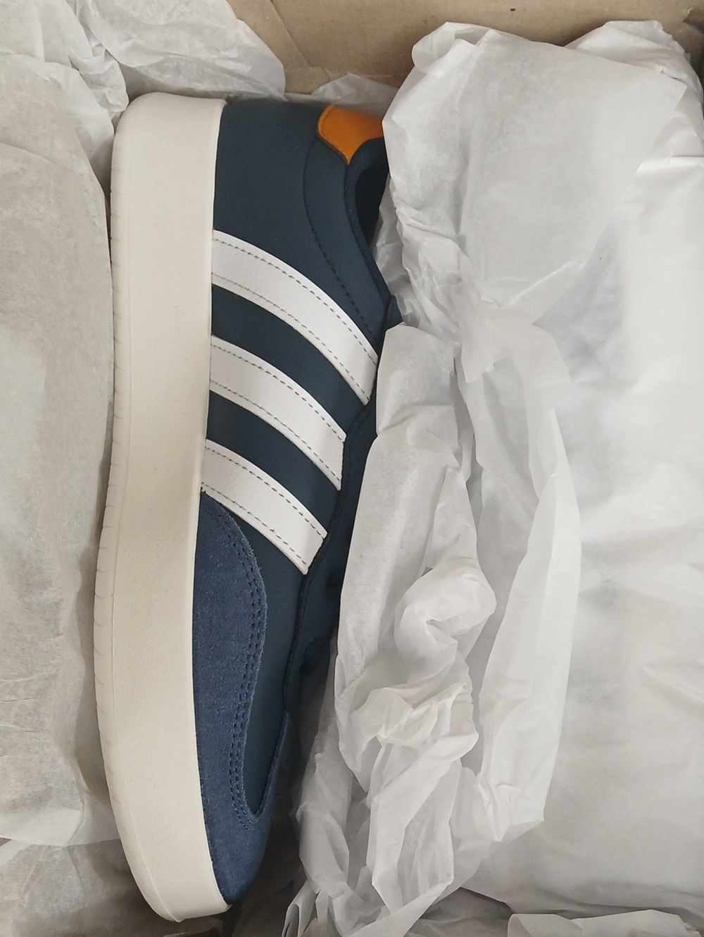 10m Adidas Barreda Navy and White Low-Top Sneakers with Orange Heel Accent
